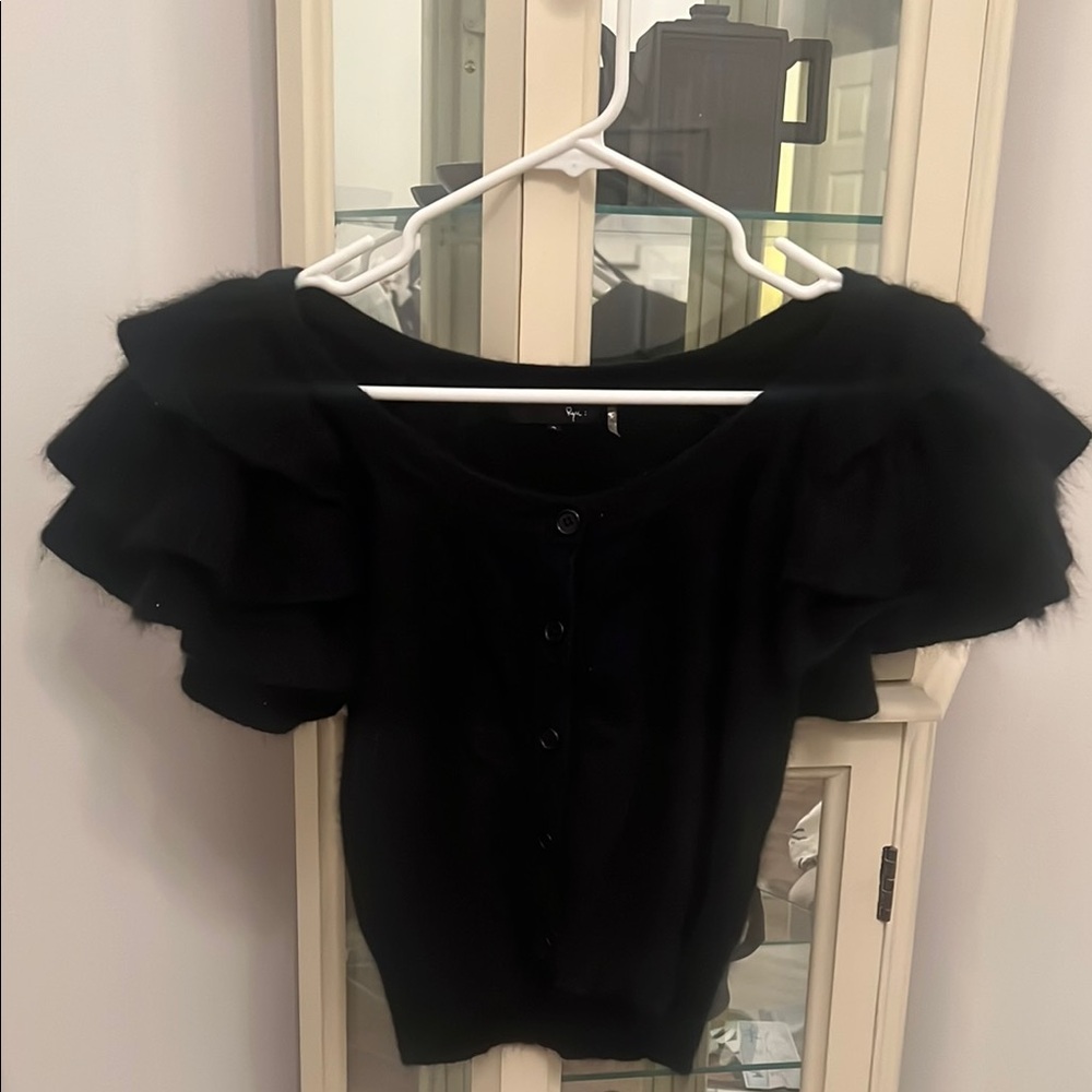 Wool Black Ruffle sleeve cropped sweater